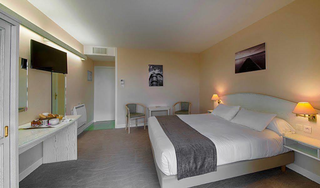 Hotel Le Val Moret Magnant Εξωτερικό φωτογραφία